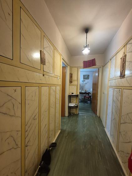 Apartament cu 2 camere decomandat în 1 Decembrie 1918