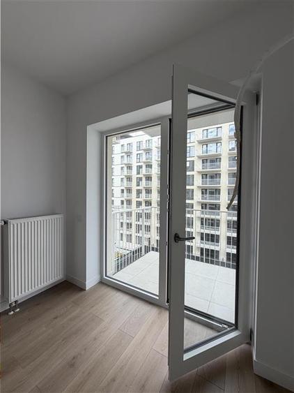 Apartament cu 2 camere decomandat în Baza 3