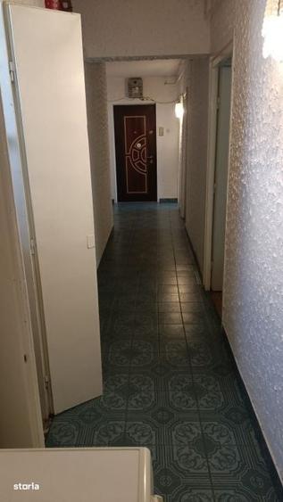 Apartament cu 4 camere decomandat, mobilat în Central