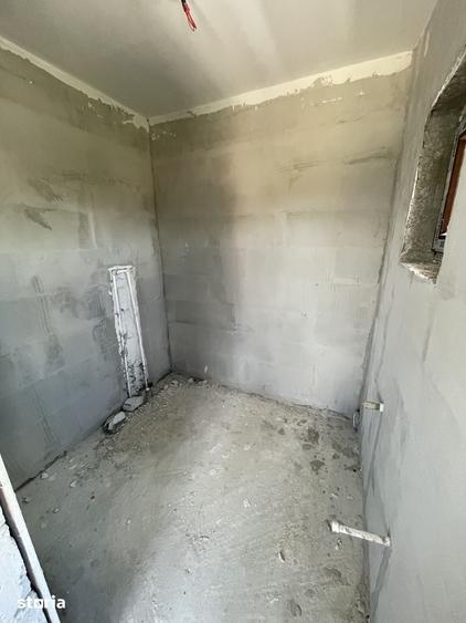Casă cu 4 camere cu Teren 370 Mp în Central