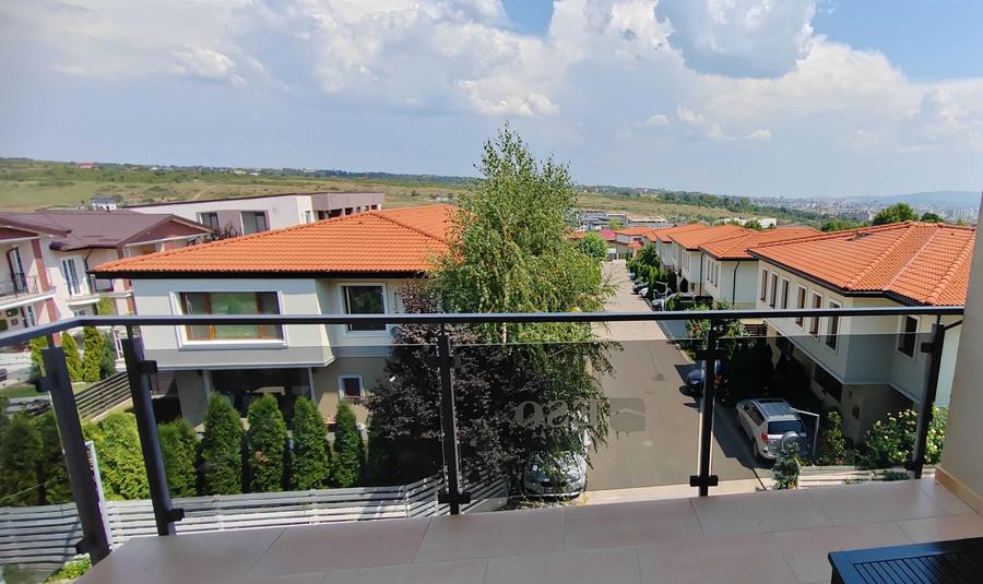 Apartament cu 3 camere decomandat în Valea Lupului