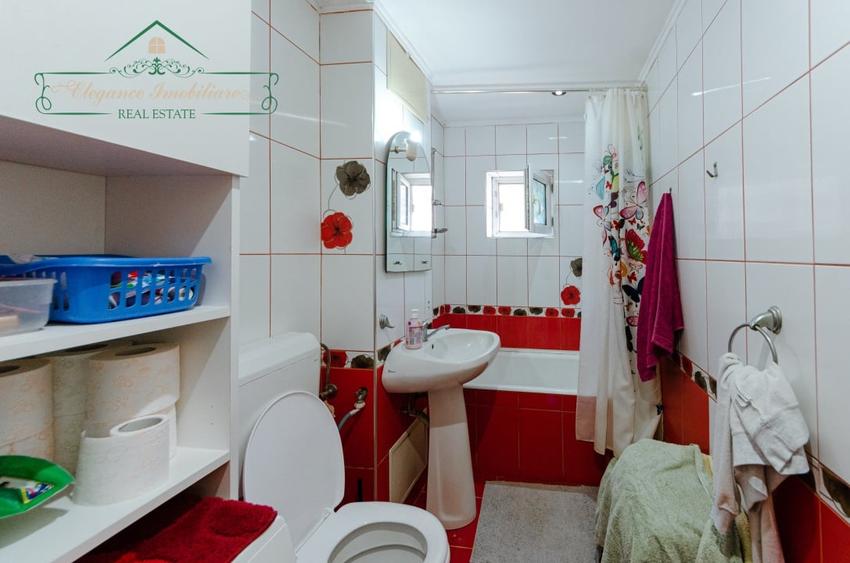 Apartament cu 3 camere, mobilat în Micălaca