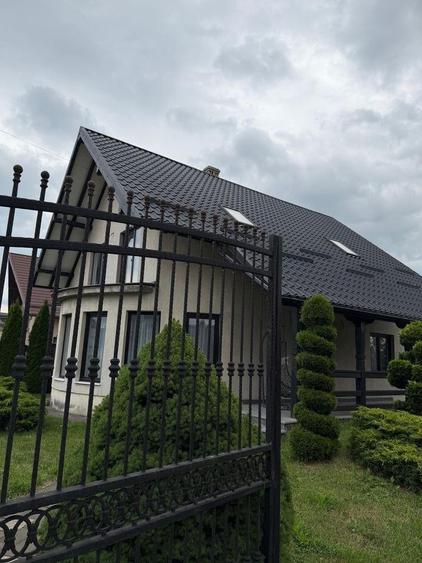 Casă individuală cu 5 camere cu Teren 1200 Mp în Vicovu de Sus