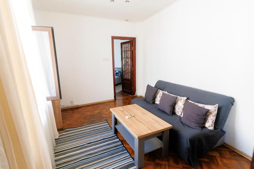 Apartament cu 6 camere decomandat în Știrbei Vodă