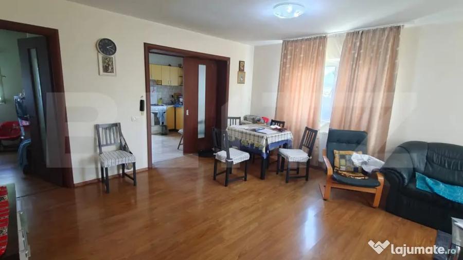 Casă cu 4 camere cu Teren 2554 Mp în Tărtășești