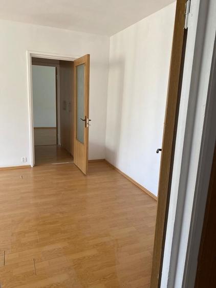 Apartament semidecomandat în Obor