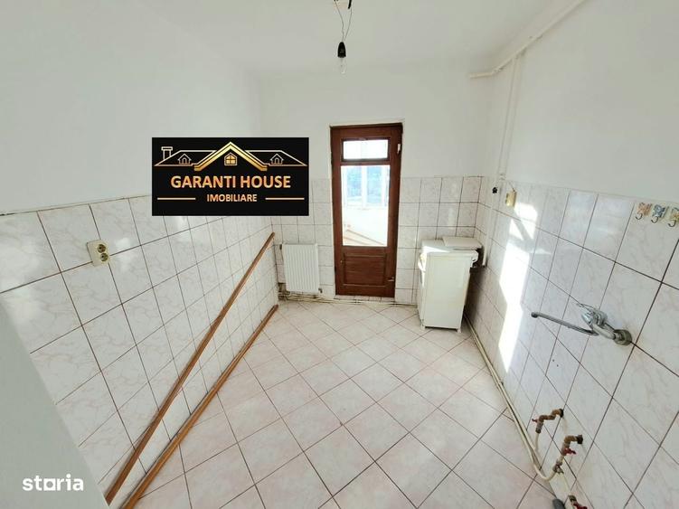 Ariesului, etaj 3, apartament cu 3 camere, 53 000 negociabil - 2