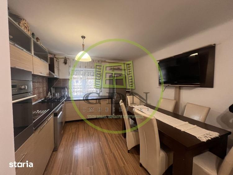 Apartament cu 4 camere decomandat în 1 Mai