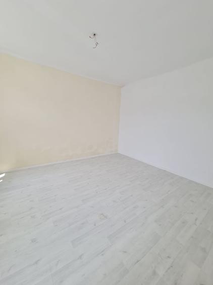 Casă cu 3 camere cu Canalizare în Port