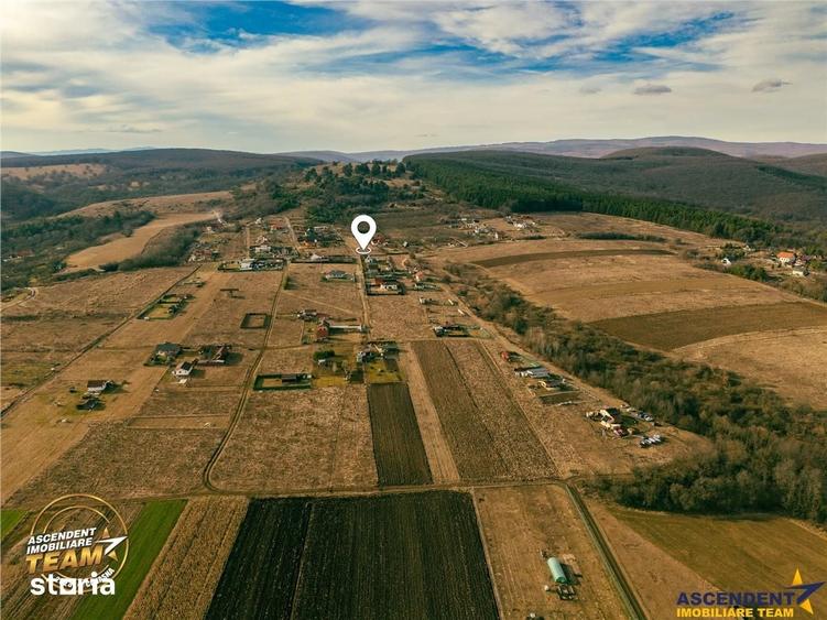 Teren de 1200 mp, în Ilieni