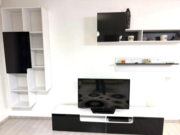 Apartament cu 2 camere semidecomandat în Fundeni