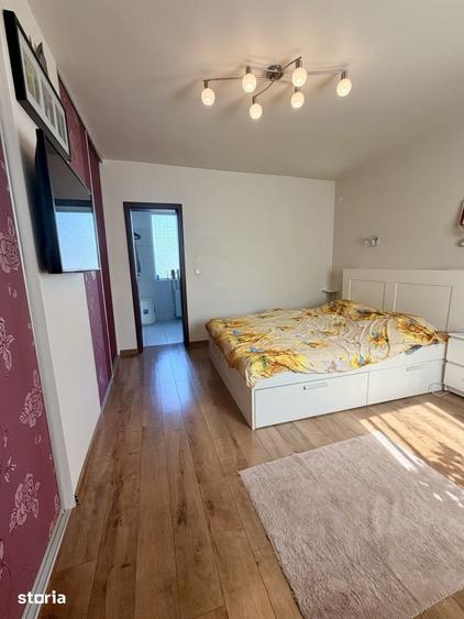 Apartament cu 4 camere semidecomandat în Ghiroda