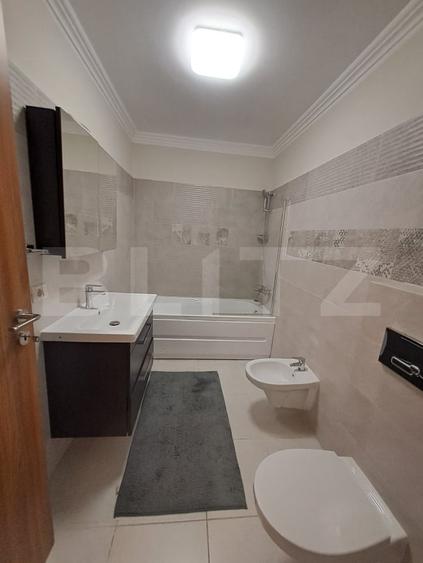 Apartament 2 camere Tractoru, in vila, aproape de Coresi. - 7