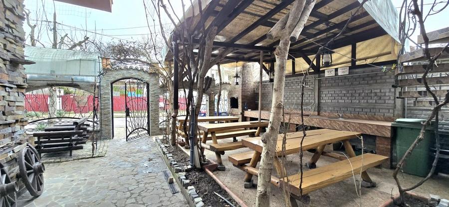 Hotel/Pensiune, de 347 mp, în Eforie Nord