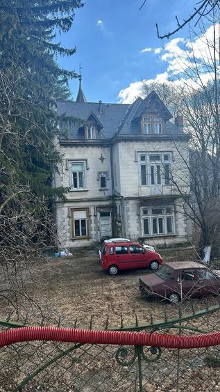 Proprietar vand teren 3349 mp in centrul orasului Sinaia - 1