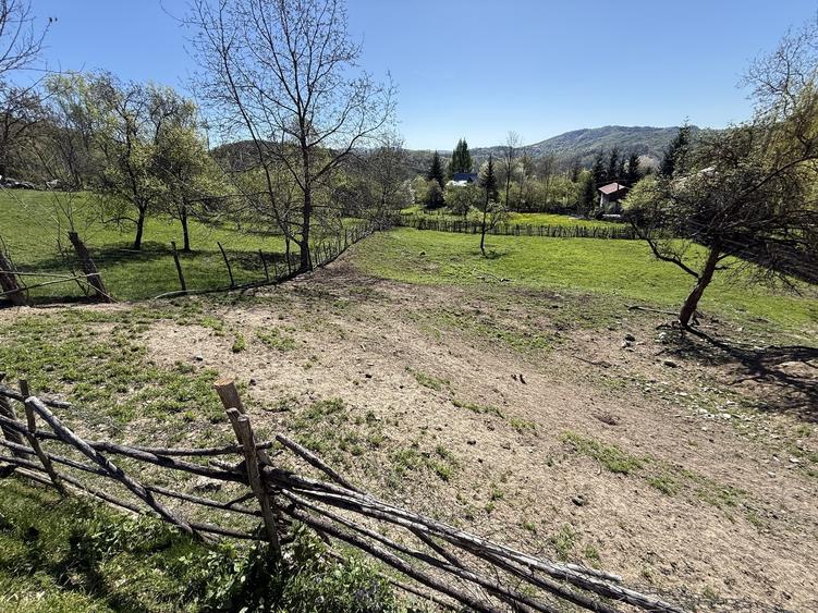 Teren intravilan de 1121 mp, în Valea Târsei