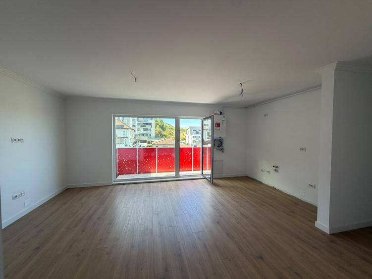 Apartament cu 2 camere semidecomandat în Florești