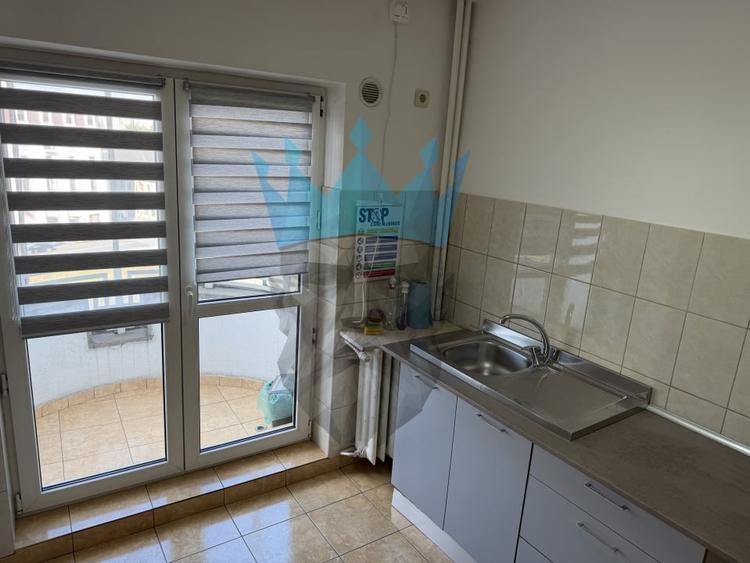 Apartament cu 2 camere decomandat în P-ța Unirii