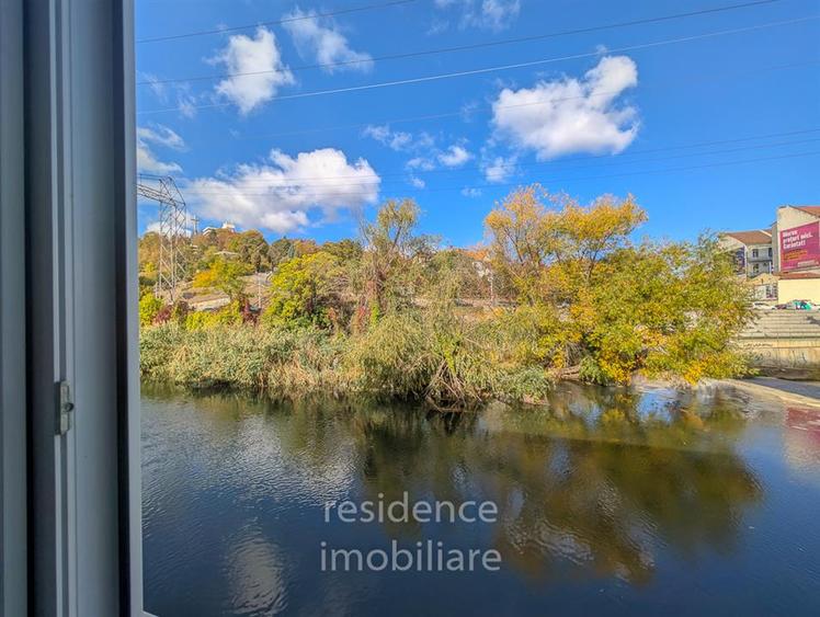 Apartament cu 2 camere decomandat în Ultracentral
