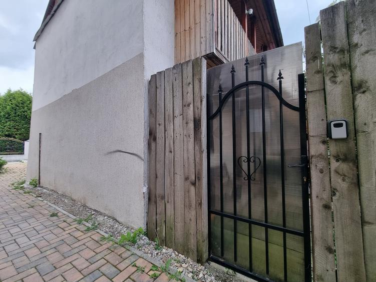 Spațiu comercial, de 40 mp, în Mioriței