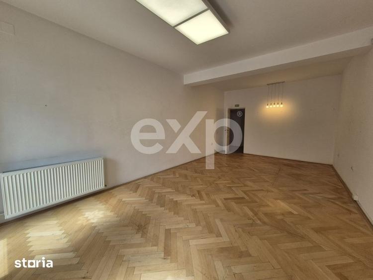 Casă cu 10 camere decomandat cu Teren 158 Mp în Floreasca
