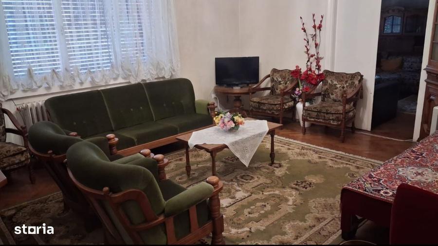 Casă cu 4 camere în Ultracentral