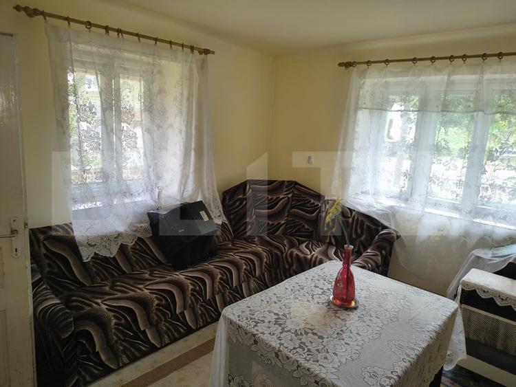 Casă individuală cu 3 camere cu Canalizare în Sud-Vest