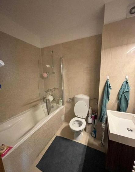 Apartament cu 2 camere semidecomandat, mobilat în Mărăști