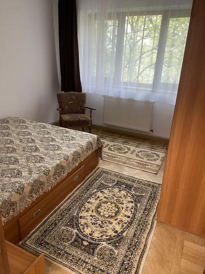 Apartament cu 3 camere în Piața Unirii