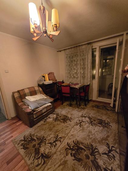 Apartament cu 2 camere, mobilat în Pajura