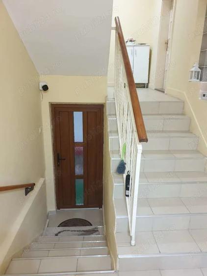 Apartament cu 4 camere decomandat în 14 Mai