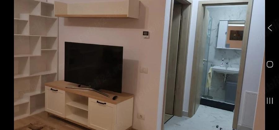 Apartament cu 2 camere semidecomandat în Take Ionescu