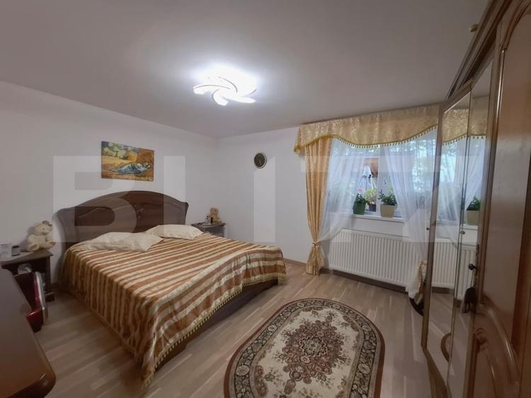 Casă individuală cu 6 camere decomandat cu Canalizare în Tărlungeni