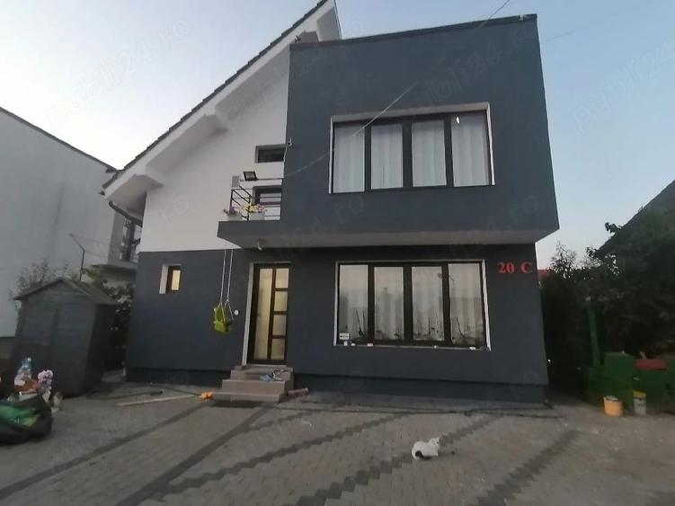Casă cu 4 camere cu Teren 470 Mp în Decebal