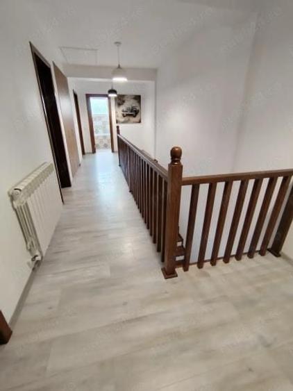Duplex cu 5 camere cu Canalizare în Primo