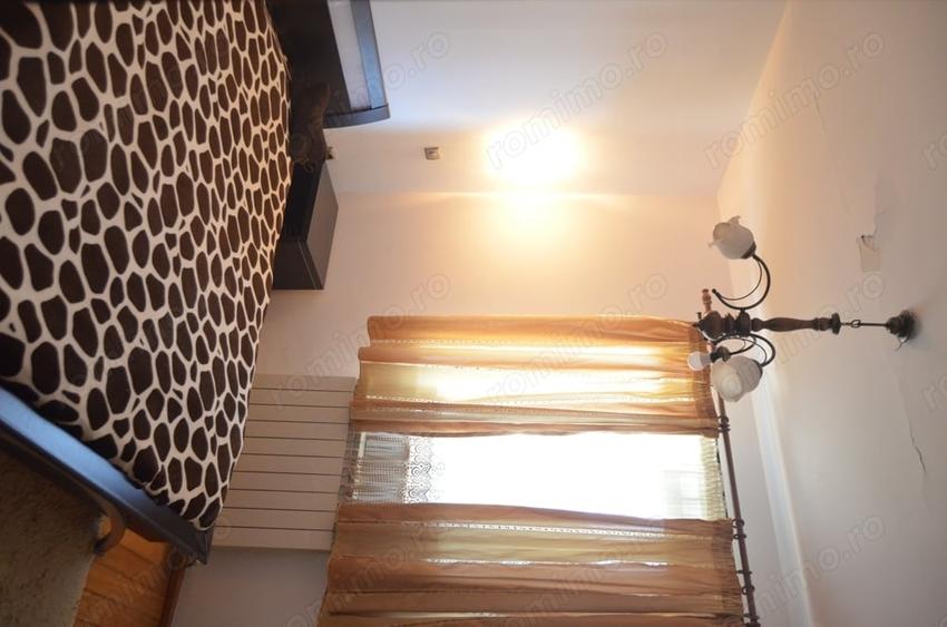 Apartament cu 2 camere decomandat în Predeal