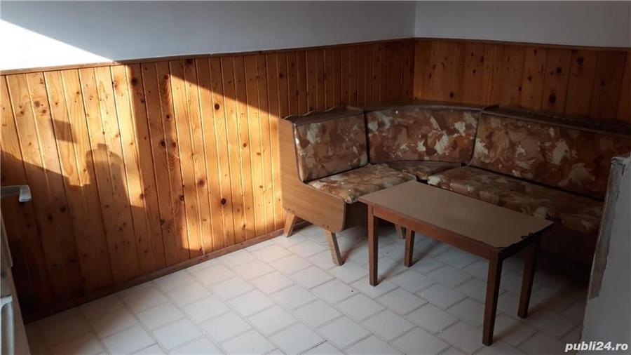 Casă cu 5 camere cu Teren 398 Mp în Băicoi
