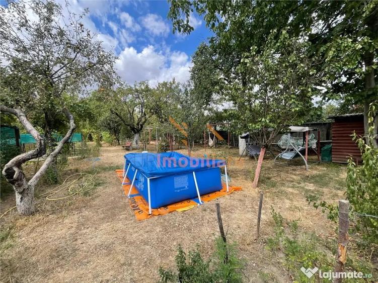 Casă cu 4 camere cu Teren 1439 Mp în Central