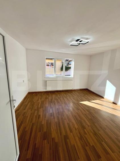 Casă individuală cu 3 camere cu Canalizare în Zărnești