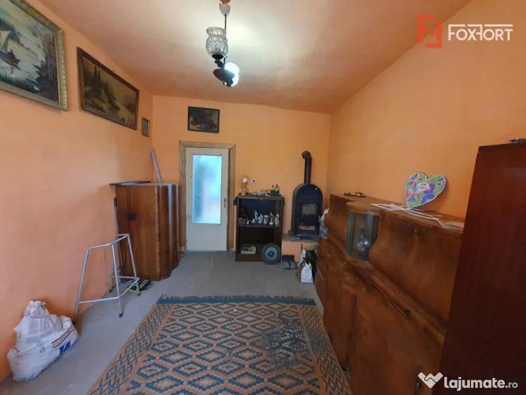 Casă cu 4 camere cu Teren 2208 Mp în Folea