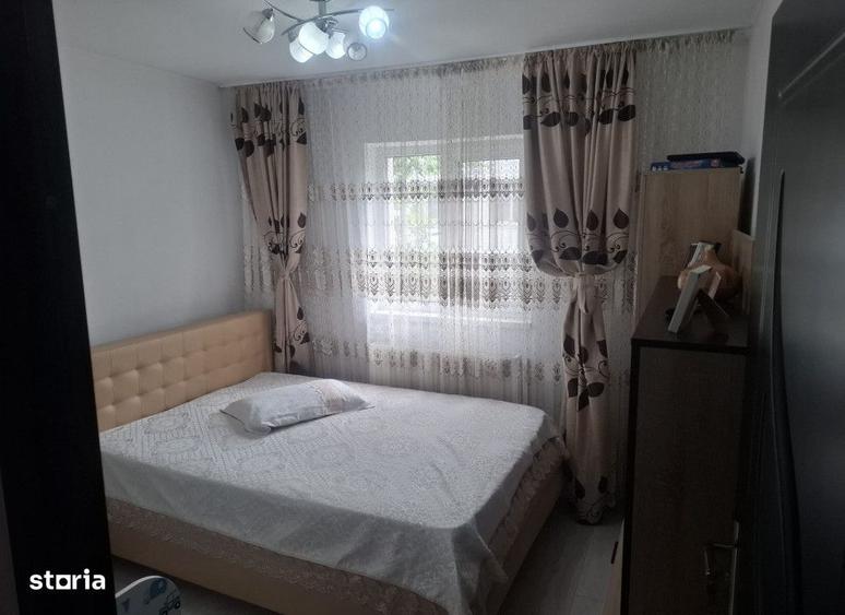 Apartament cu 3 camere semidecomandat în Metalurgie
