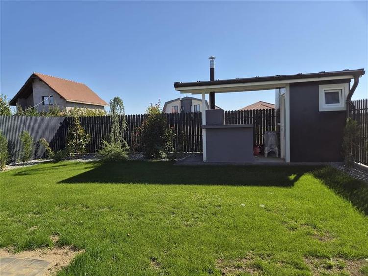 Duplex cu 3 camere cu Teren 350 Mp în Moșnița Nouă