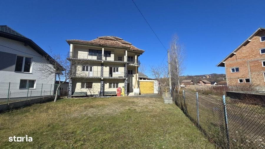 Casă cu 4 camere în Călinești-Oaș