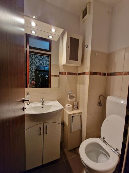 Apartament cu 3 camere decomandat în Aradului