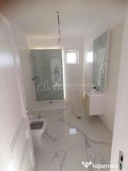 Casă cu 4 camere cu Teren 200 Mp în Prelungirea Ghencea