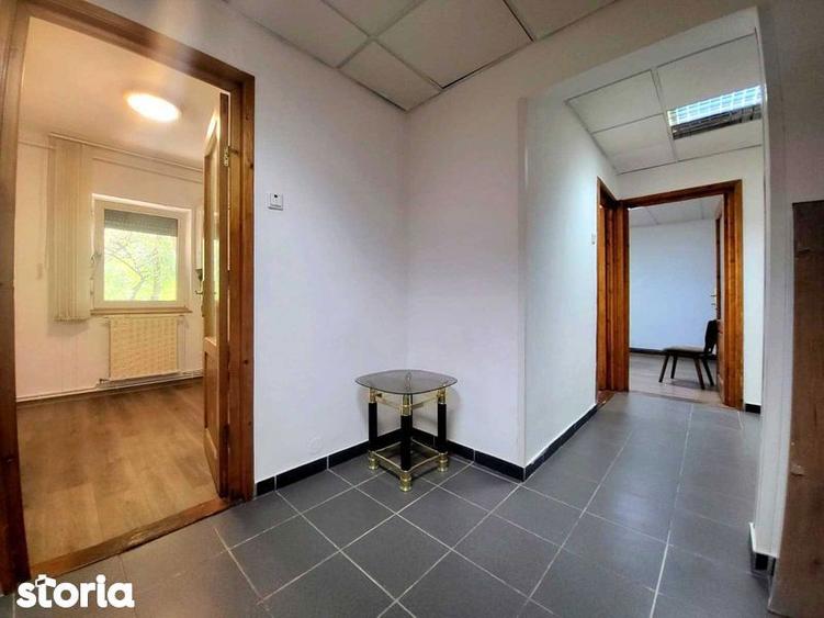 Apartament cu 4 camere, mobilat în Central