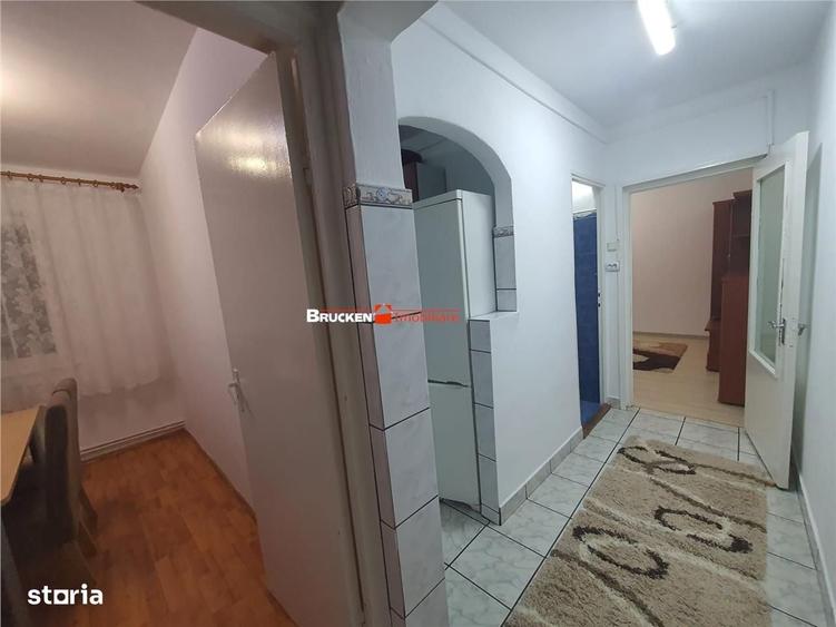 Apartament cu 3 camere nedecomandat în Central