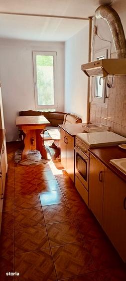 Apartament cu 2 camere decomandat, mobilat în Titan