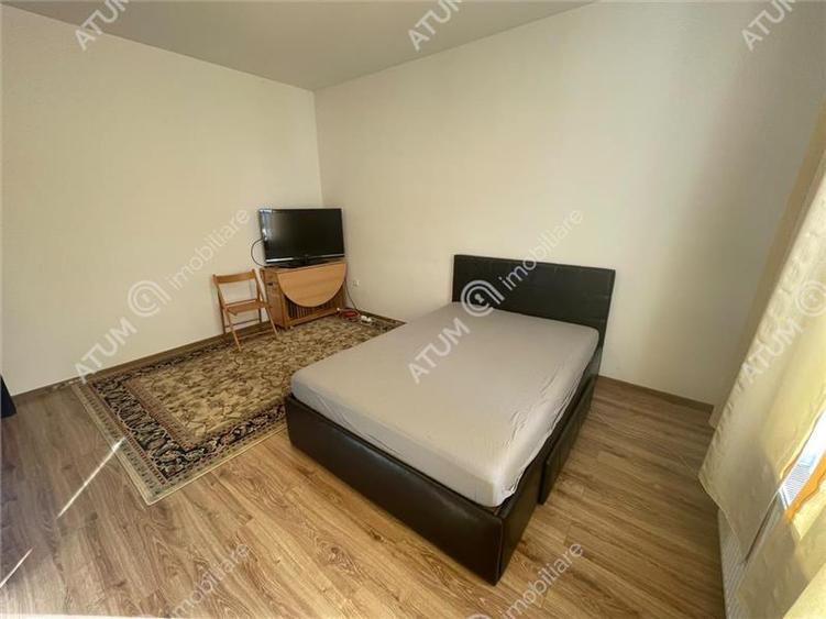 Apartament cu 2 camere decomandat, mobilat în Central