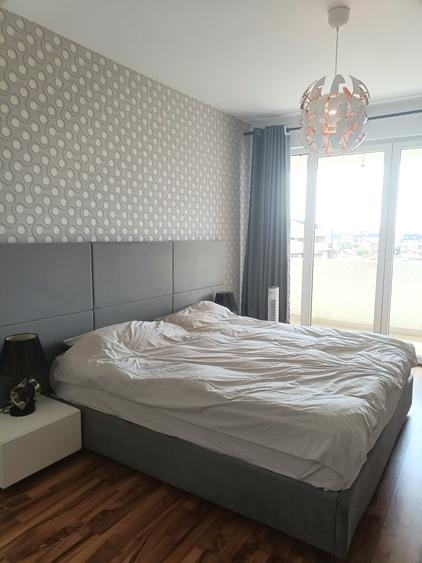 Apartament cu 4 camere decomandat, mobilat în Central